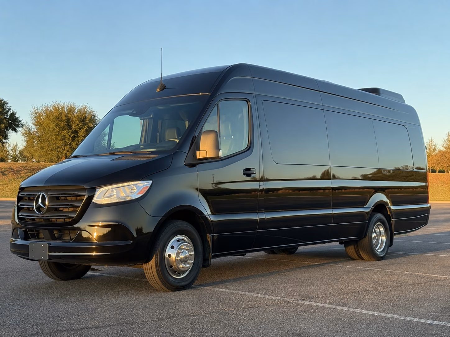 15 passenger sprinter van